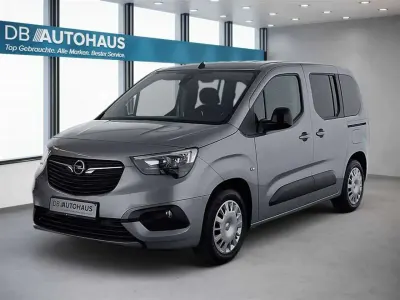 Second-hand Opel Combo Life Elegance 131 CP (96 kW) 2023 Argintiu Monovolum