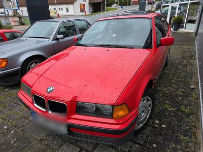 Rot Gebraucht 1995 BMW 318 Coupé | 5.400 €