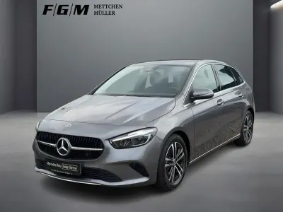 Gebraucht Mercedes B180 Progressive 136 PS (100 kW) 2025 Grau Van / Kleinbus