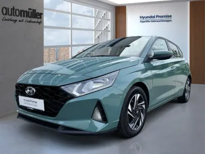 Gebraucht Hyundai i20 Edition 30 101 PS (74 kW) 2022 Grün Kleinwagen