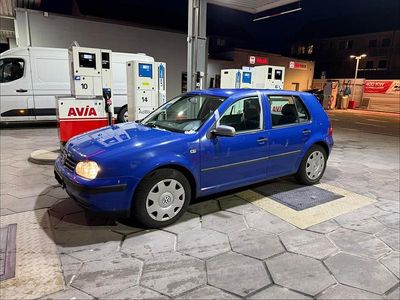 Gebraucht VW Golf IV 75 PS (55 kW) 2001 Blau Kleinwagen