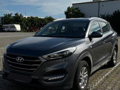 Gebraucht Hyundai Tucson Classic 132 PS (97 kW) 2018 Grau SUV