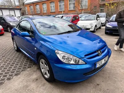 Gebraucht Peugeot 307 CC Tendance 136 PS (100 kW) 2005 Blau Cabrio