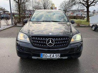 Gebraucht Mercedes ML320 224 PS (164 kW) 2007 Schwarz SUV