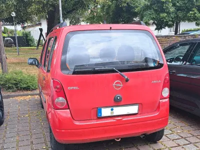 Gebraucht Opel Agila 58 PS (42 kW) 2000 Rot Van / Kleinbus