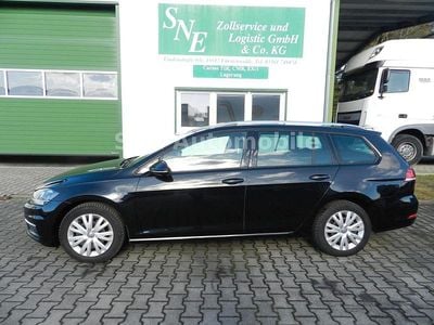 Gebraucht VW Golf VII Join 110 PS (80 kW) 2018 Schwarz Kombi