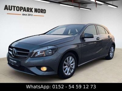 Gebraucht Mercedes A180 122 PS (89 kW) 2015 Mountaingrau  met. Limousine