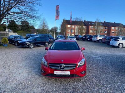 Gebraucht Mercedes A180 122 PS (89 kW) 2013 Jupiterrot uni Limousine