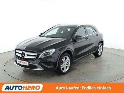 Schwarz Gebraucht 2016 Mercedes GLA200 Urban SUV | 19.180 € (Fairer Preis)