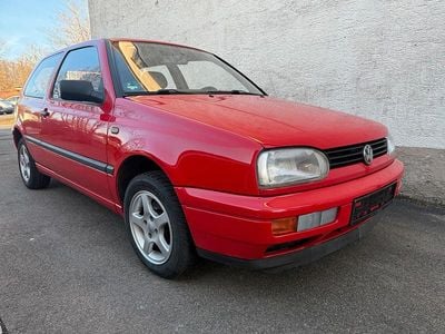 Rot Gebraucht 1995 VW Golf III Kleinwagen | 1.990 €