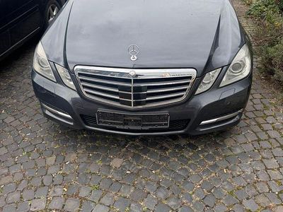 Mercedes E220