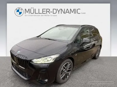 Gebraucht BMW 223 Active Tourer M Sport 204 PS (150 kW) 2024 Saphirschwarz Van / Kleinbus