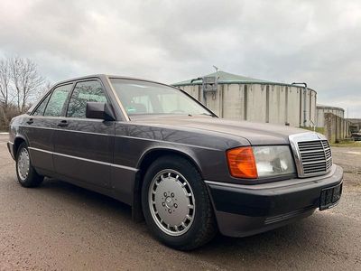 Gebraucht Mercedes 190 122 PS (89 kW) 1992 Limousine