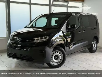 Neu Opel Combo 102 PS (75 kW) 2026 Lackierung schwarz perla nera/ Van / Kleinbus
