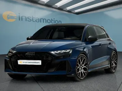 Neu Audi RS3 Sportback 400 PS (294 kW) 2025 Blau Kleinwagen