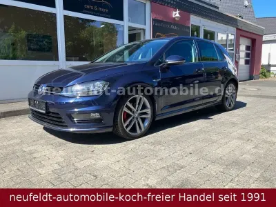 Gebraucht VW Golf VII LOUNGE 125 PS (91 kW) 2015 Blau Limousine