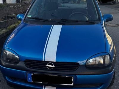 Blau Gebraucht 1999 Opel Corsa Eco Limousine | 1.550 € (Teuer)