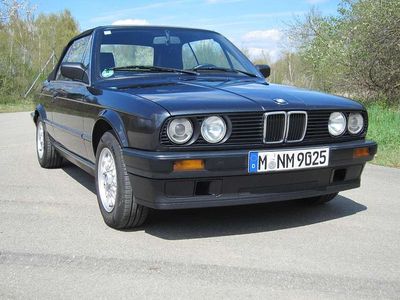 Gebraucht BMW 318 Cabriolet 113 PS (83 kW) 1992 Schwarz Cabrio