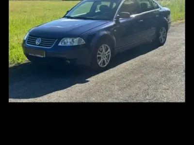Gebraucht VW Passat 101 PS (74 kW) 2004 Blau Limousine
