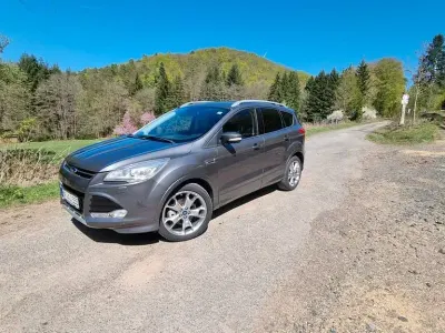 Gebraucht Ford Kuga Individual 163 PS (119 kW) 2014 Grau SUV