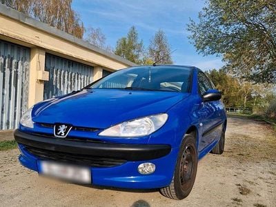 Second-hand Peugeot 206 75 CP (55 kW) 2003 Albastru Berlinǎ