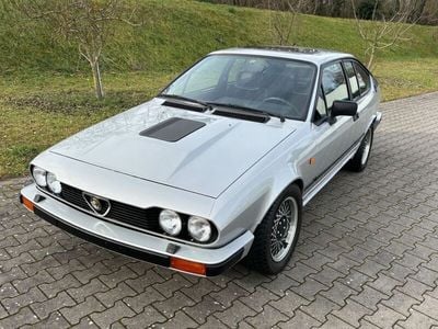 Gebraucht Alfa Romeo GTV 158 PS (116 kW) 1983 Silber Coupé