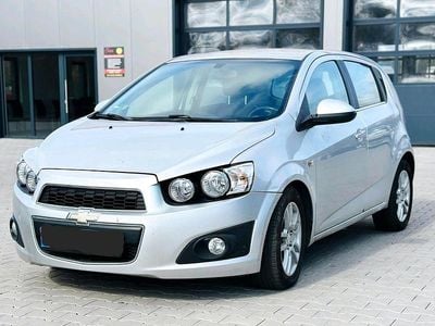 Gebraucht Chevrolet Aveo 115 PS (84 kW) 2012 Silber Limousine