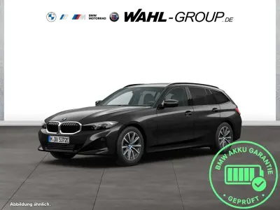 Gebraucht BMW 320e Sport Line 204 PS (150 kW) 2023 Schwarz Kombi