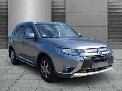 Gebraucht Mitsubishi Outlander Edition 150 PS (110 kW) 2017 Grau metallic SUV