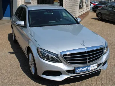 Gebraucht Mercedes C180 Luxury 156 PS (114 kW) 2016 Silber Limousine