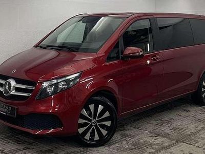 Gebraucht Mercedes V220 330 PS (242 kW) 2022 Hyazinthrot Van / Kleinbus