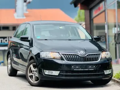 Gebraucht Skoda Rapid Ambition 90 PS (66 kW) 2014 Schwarz Kleinwagen