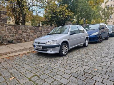 Peugeot 106