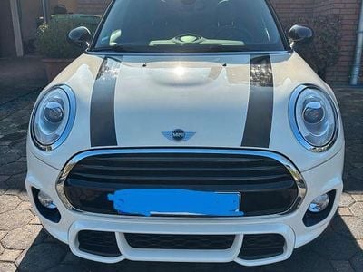 Second-hand Mini Cooper 136 CP (100 kW) 2016 Alb Hatchback
