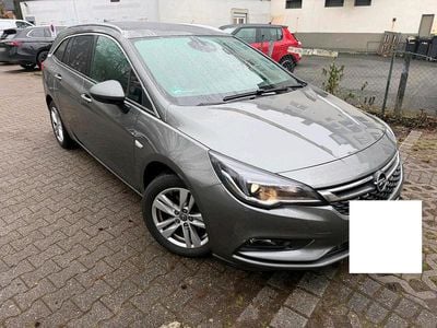 Gebraucht Opel Astra 125 PS (91 kW) 2017 Andere farben Kombi