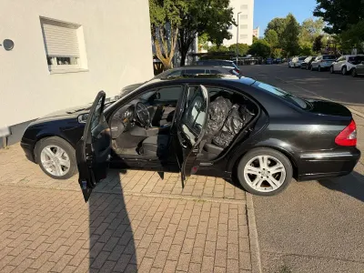 Gebraucht Mercedes E200 Avantgarde 184 PS (135 kW) 2007 Schwarz Limousine