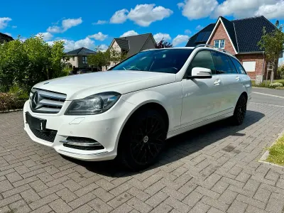 Gebraucht Mercedes C220 170 PS (125 kW) 2013 Weiß Kombi