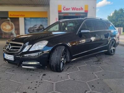 Mercedes E300