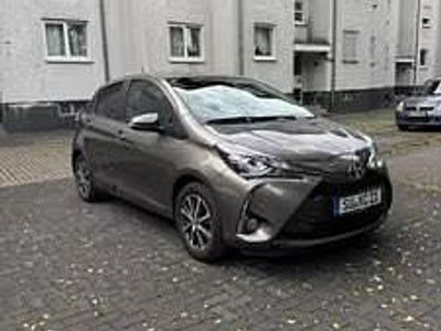 Grau Gebraucht 2020 Toyota Yaris Kleinwagen | 16.000 € (Etwas zu teuer)