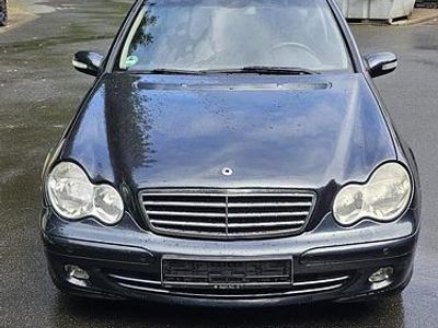 Mercedes C200