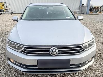 Gebraucht VW Passat 120 PS (88 kW) 2016 Silber Kombi