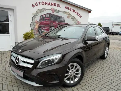 Gebraucht Mercedes GLA200 136 PS (100 kW) 2014 Braun SUV