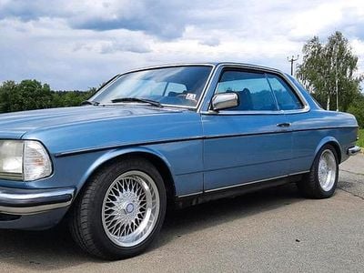 Gebraucht Mercedes 280 185 PS (136 kW) 1978 Blau Coupé