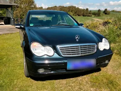 Gebraucht Mercedes C240 Elegance 170 PS (125 kW) 2003 Blau Limousine