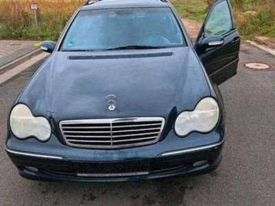 Schwarz Gebraucht 2003 Mercedes C180 Kombi | 1.650 €