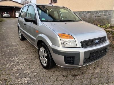 Gebraucht Ford Fusion Style 80 PS (58 kW) 2008 Polarsilber metallic Kleinwagen