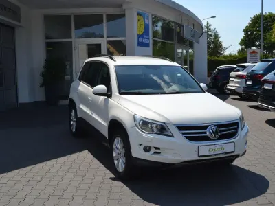 Gebraucht VW Tiguan Track & Field 140 PS (102 kW) 2009 Weiß SUV