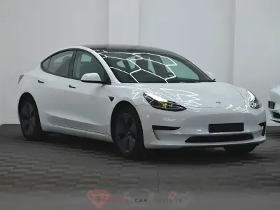 Occasion Tesla Model 3 Standard Range Plus 225 kW (306 PK) 2022 Wit Sedan