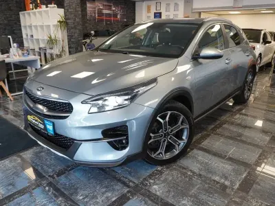 Gebraucht Kia XCeed 140 PS (102 kW) 2020 Silber SUV
