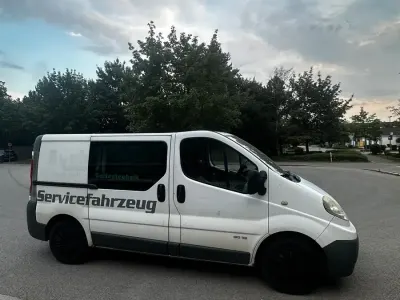 Gebraucht Renault Trafic 116 PS (85 kW) 2007 Weiß Van / Kleinbus